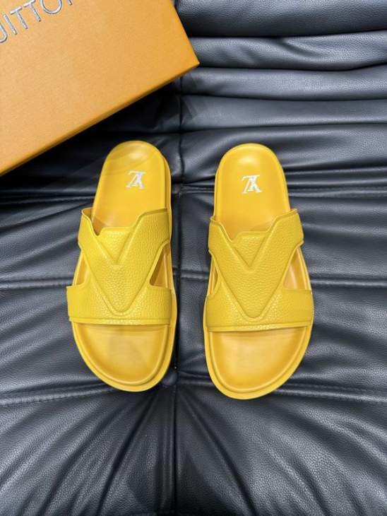 Picture of Louis Vuitton Slippers _SKULVsz38-45jyh0554813